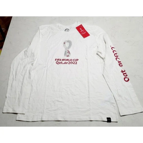 NWT FIFA World Cup Qatar 2022 T-Shirt L White Long Sleeve Graphic New - Picture 1 of 11